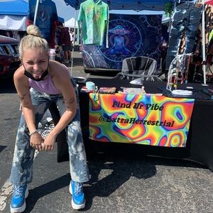 Meet your Posher, Chloe